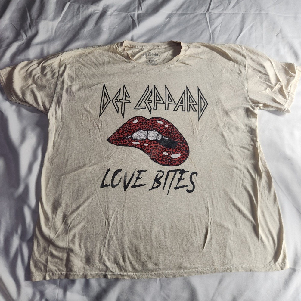 Def Leppard Love Bites Graphic T-Shirt XL Rock Band Music Tee
